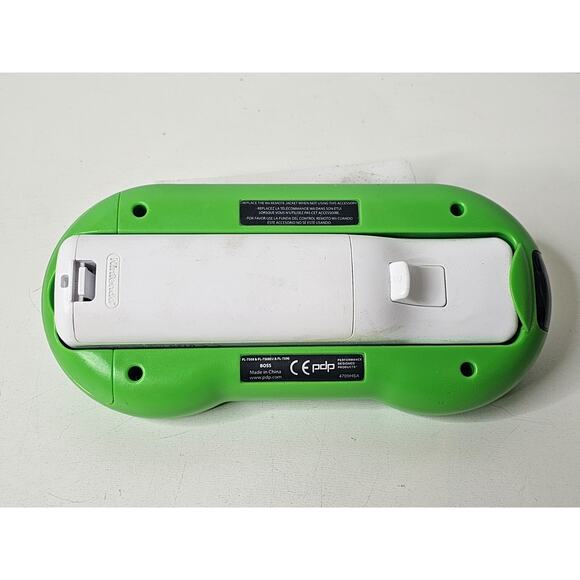 PDP BOSS Big Oversized Super Shell Wii Controller Case GREEN w/ Wiimote - Picture 7 of 13